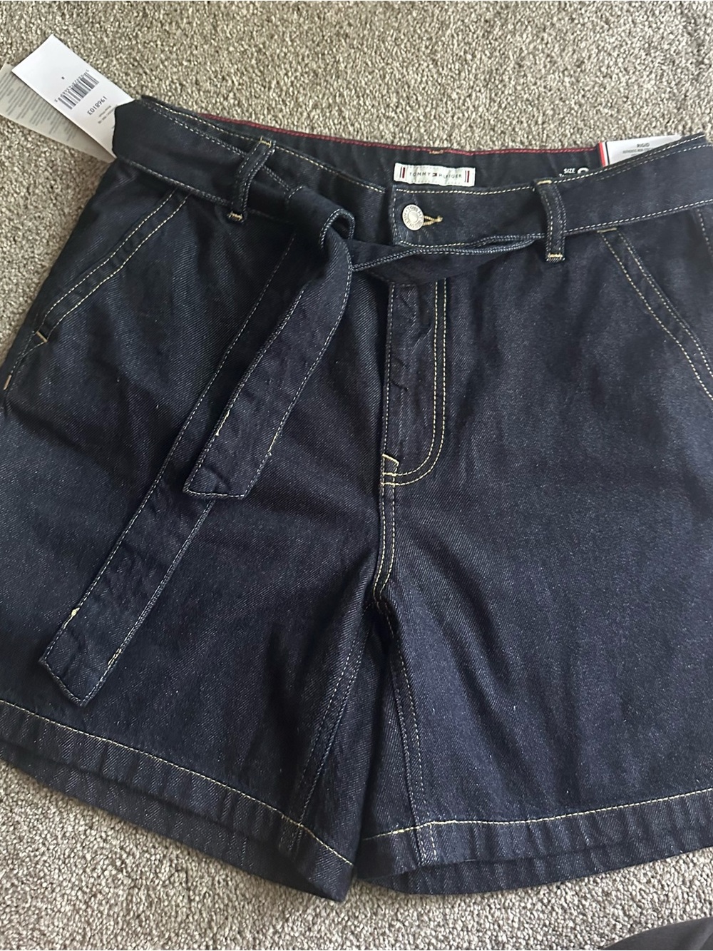 Tommy Hilfiger NWT Women’s High Rise Shorts Size 8
